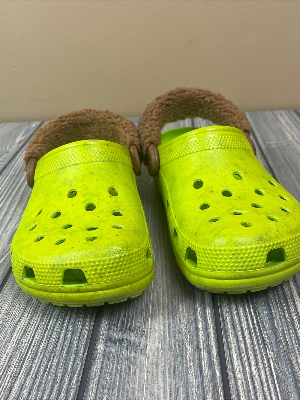 Crocs Shrek Women's 7 - Picture 9 of 12
